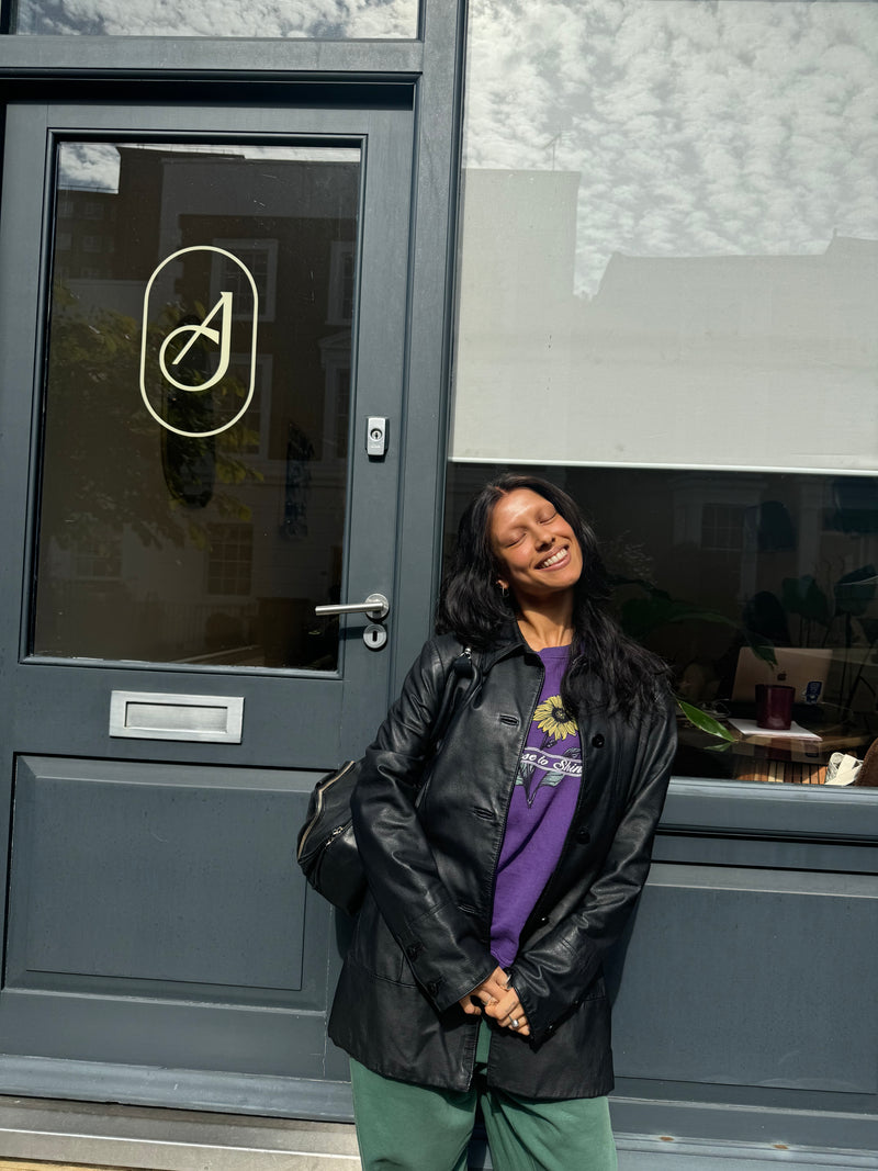 {"type":"root","children":[{"type":"paragraph","children":[{"type":"text","value":"\"Thank you Amber Jean, I will be forever grateful for you making my hair dreams come true!\""}]}]}