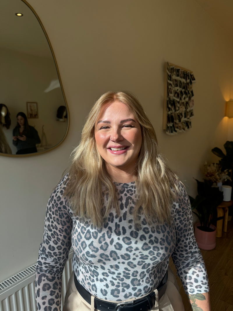 {"type":"root","children":[{"type":"paragraph","children":[{"type":"text","value":"\"Thank you Amber Jean, I will be forever grateful for you making my hair dreams come true!\""}]}]}